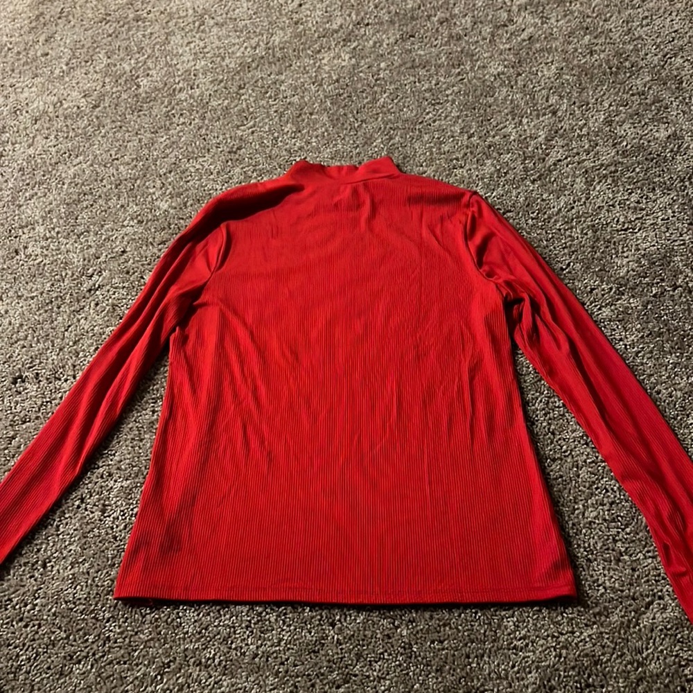 Women’s Mock Neck Shirt